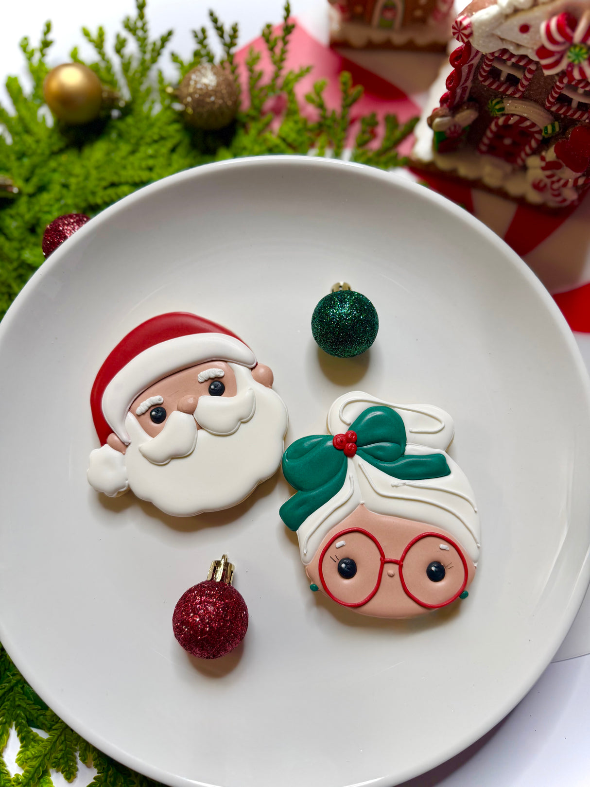 Santa and Mrs. Claus Gift Set